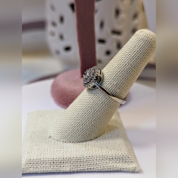 Brilliant Cut CZs set in 18K White Gold over Titanium - Picture 13 of 15